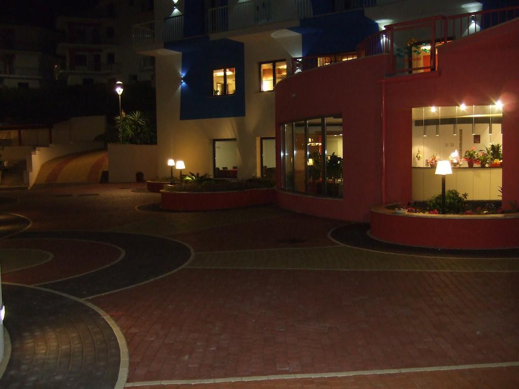 Tus'Hotel Castel di Tusa Exterior photo